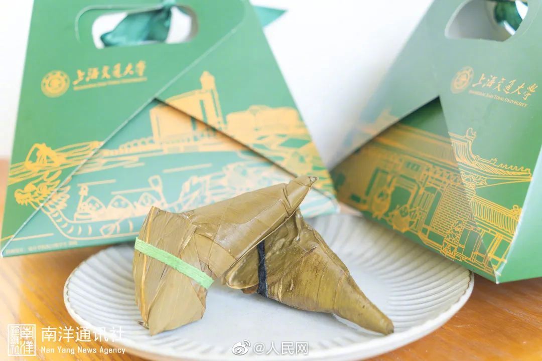 上海交通大學(xué)が學(xué)生に「オリジナルちまき」14萬(wàn)個(gè)を無(wú)料配布