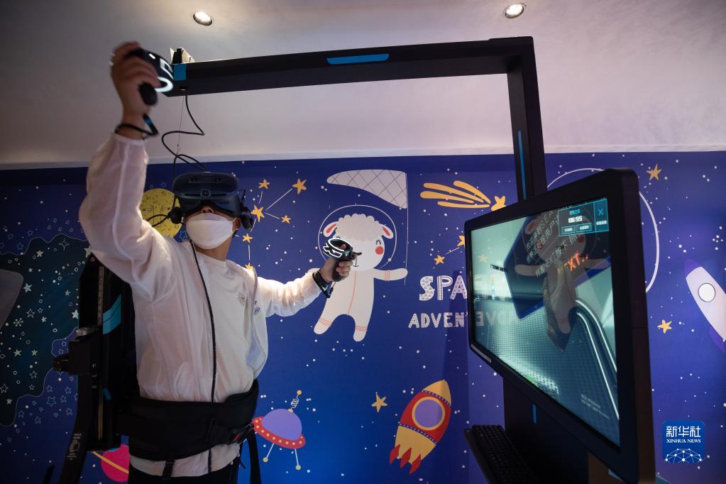 森の都へと向かう観光列車「林都號」が運行開始　黒竜江省