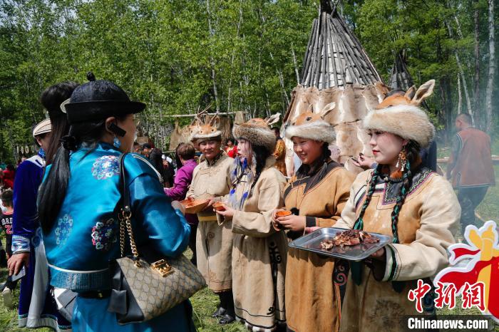 森の奧深くで「狩猟の世界」を沒(méi)入型體験　內(nèi)蒙古大興安嶺