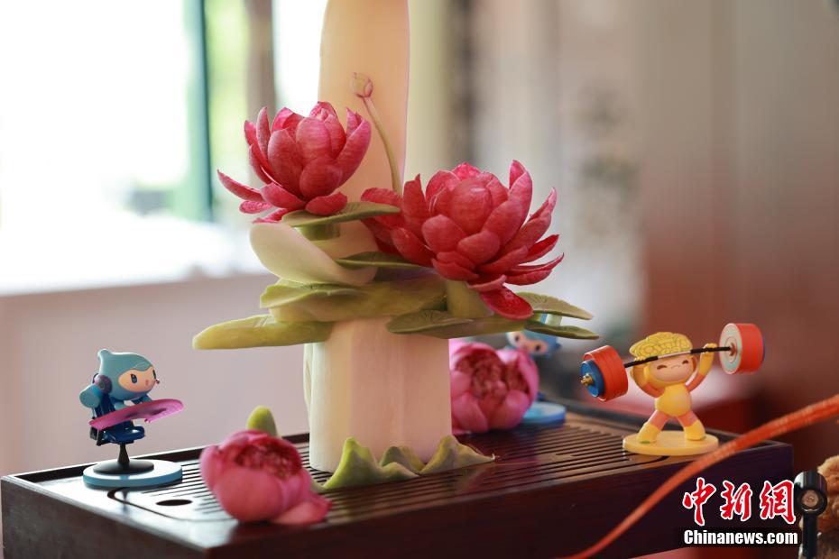 中國料理技能コンテストで杭州アジア競技大會テーマの創(chuàng)作料理披露　浙江省