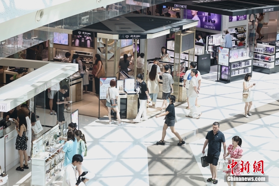 人気高まる海南省三亜市の「免稅城」