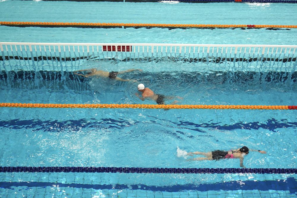 上海の屋內(nèi)プールに女性専用レーン設(shè)置