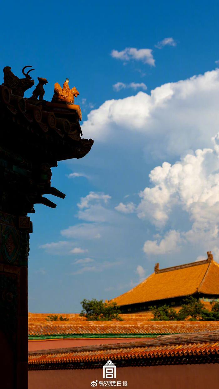 故宮とアニメに出てくるような雲(yún)の癒し風(fēng)景　北京