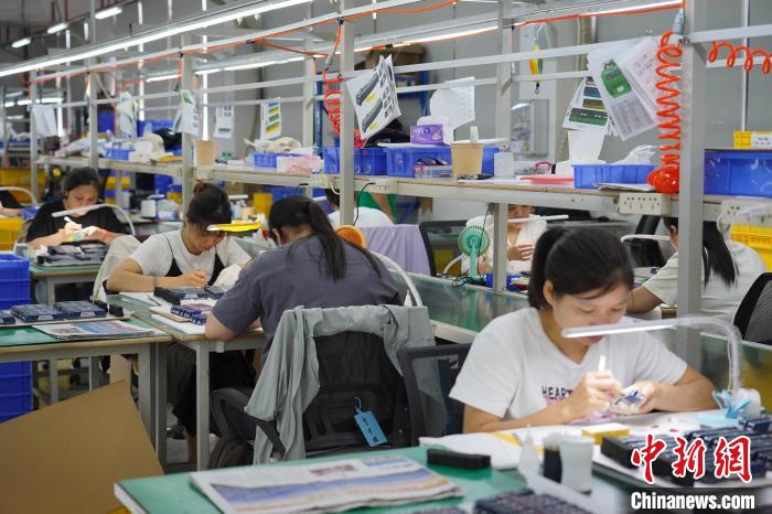 國內(nèi)外に向けて出発進(jìn)行！　広西で生産されるリアルな鉄道模型