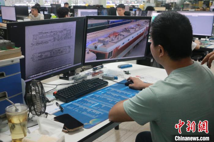 國內(nèi)外に向けて出発進(jìn)行！　広西で生産されるリアルな鉄道模型