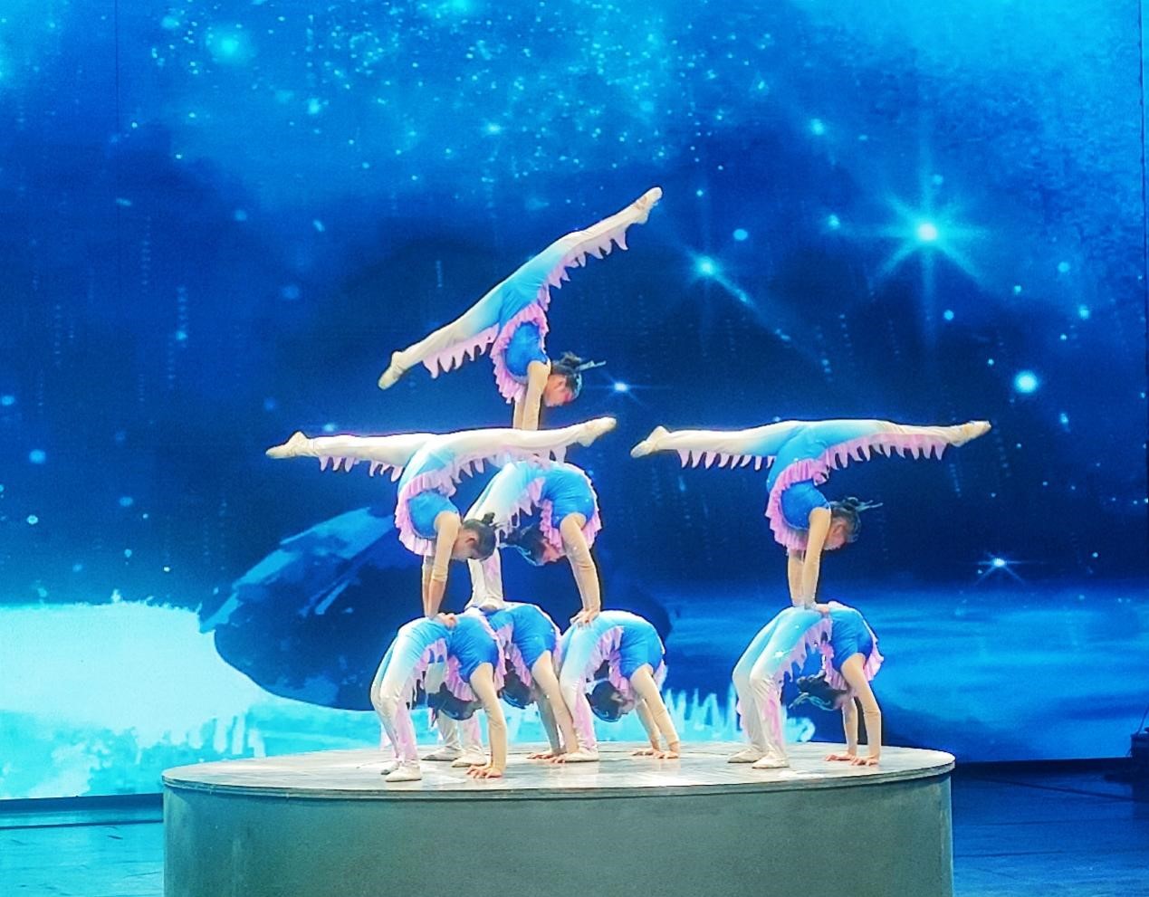 伝統(tǒng)の雑技を継承して発展させる河北省呉橋