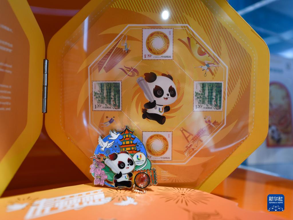 成都ユニバ公式ライセンス商品のパンダグッズが大人気　四川省成都