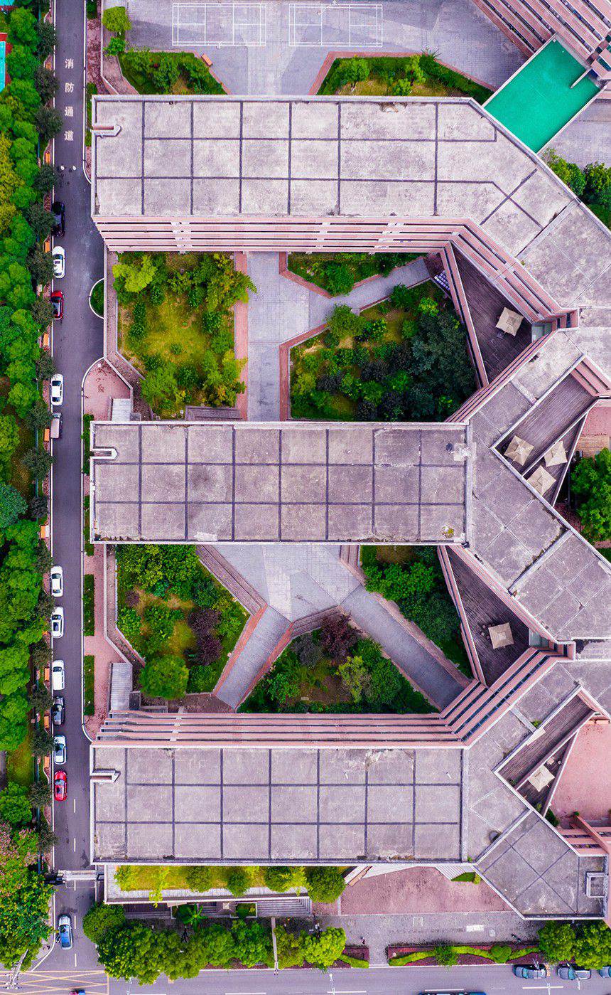 「3」分間あたりのパワー半導(dǎo)體デバイス生産能力が2萬7777個の能力備えた重慶萬國（撮影?呉汪）。