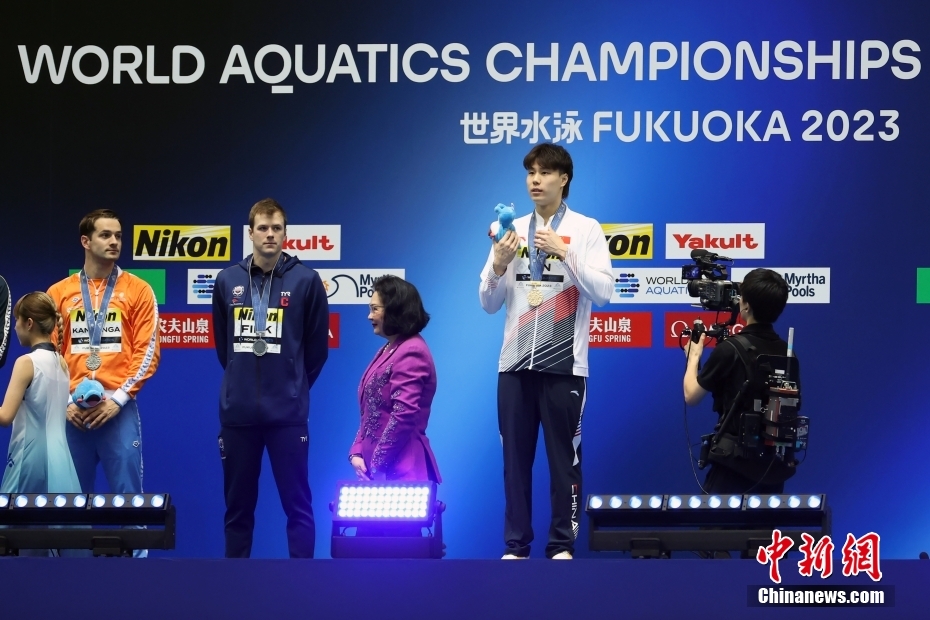 男子100メートル平泳ぎで中國の覃海洋選手が金メダル　世界水泳選手権2023福岡大會