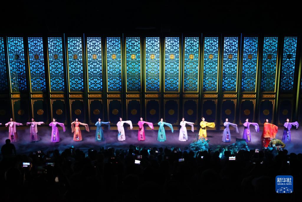 「紅樓夢(mèng)」演劇テーマパークがオープン　河北省廊坊