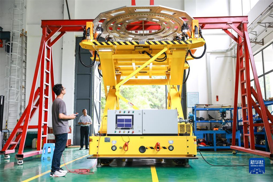 「中國(guó)天眼」の運(yùn)用?保守をサポートするスマートロボット