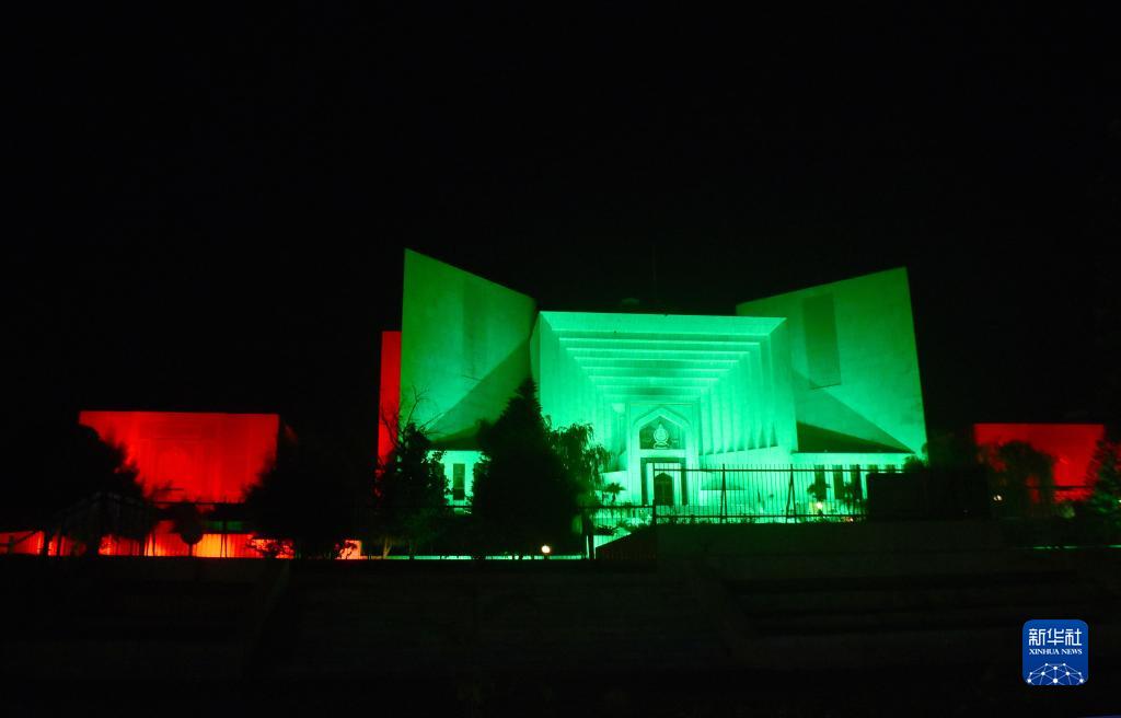 中パ経済回廊開通10周年でライトアップ　パキスタン?イスラマバード