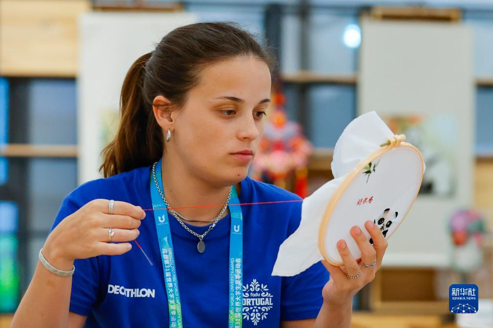 成都ユニバ選手村で中國文化が人気　四川省