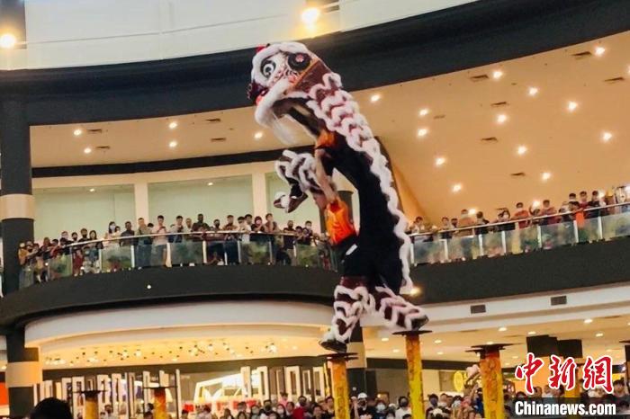 獅子舞。畫像は取材対応者が提供