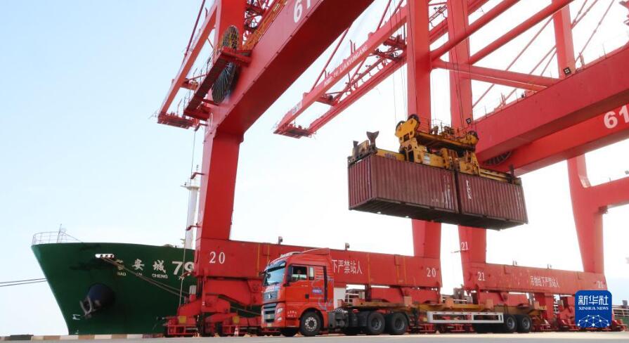 中國1-7月の対外貿(mào)易輸出入、全體的に安定