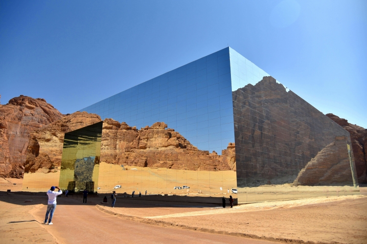 サウジアラビア北西部のオアシス都市「アルウラ」に建てられた「マラヤ?コンサートホール」（資料寫真、2021年11月5日に撮影?王海洲）