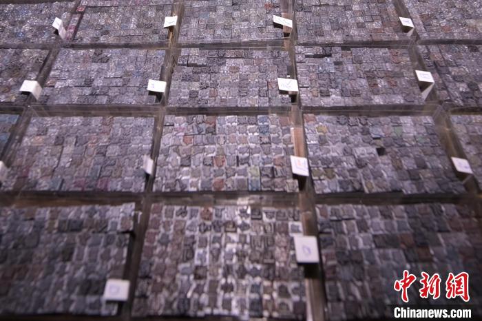 活字を「活かす」ことで伝統(tǒng)的な印刷技術を伝承　香港特區(qū)