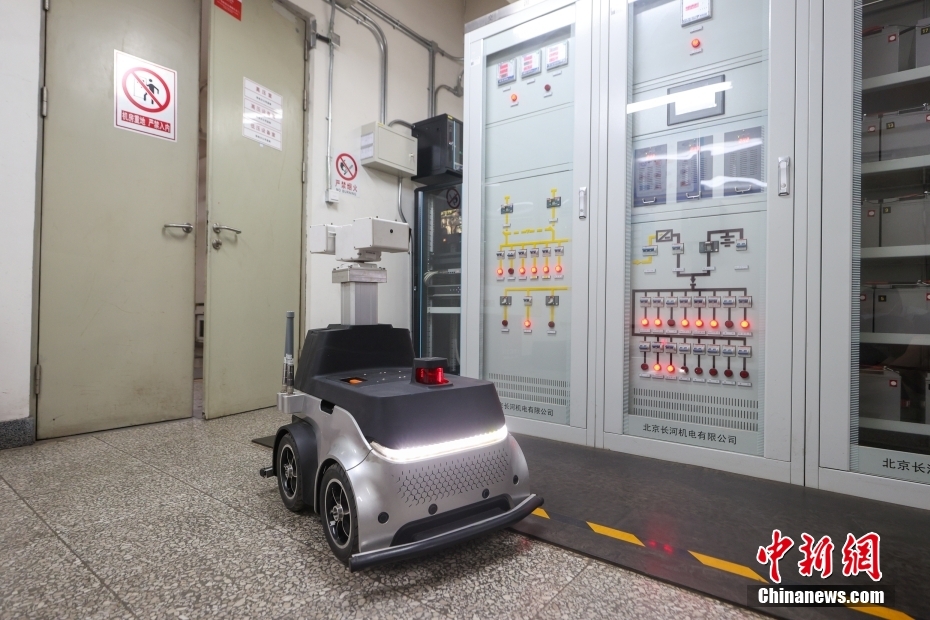 北京地下鉄で活躍する電力供給設(shè)備點(diǎn)検ロボット