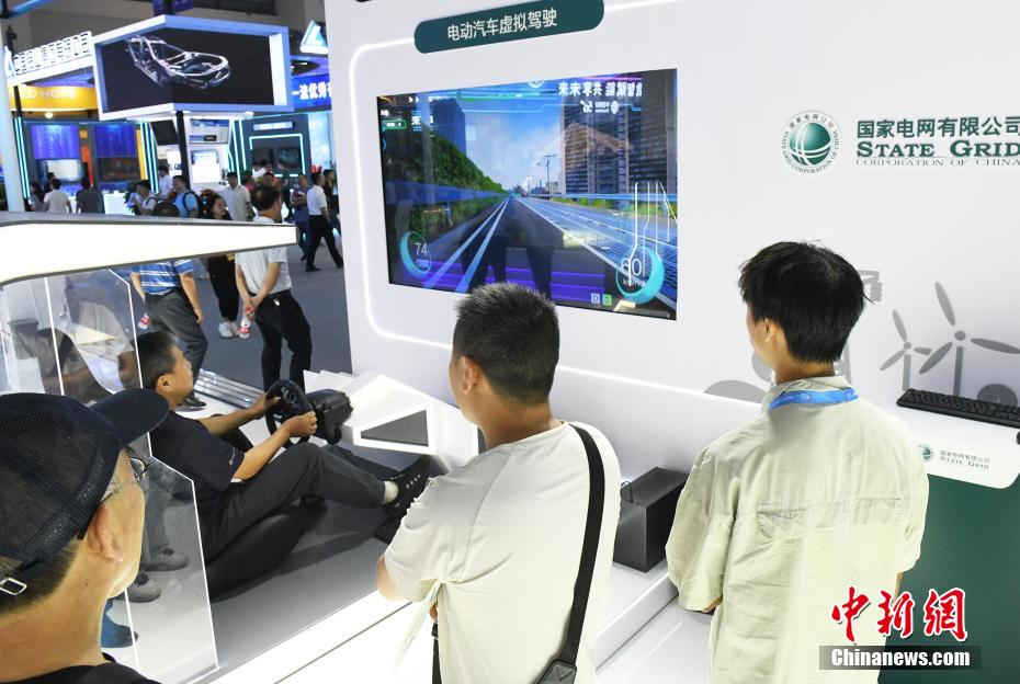 未來(lái)のテクノロジーが勢(shì)ぞろいした中國(guó)國(guó)際スマート産業(yè)博覧會(huì)