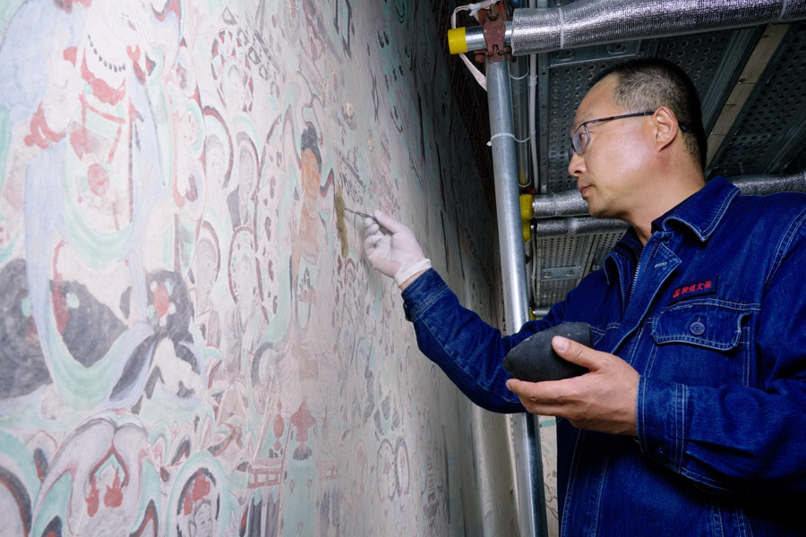 「敦煌文化を継承し、守り続ける」敦煌研究院?蘇伯民院長