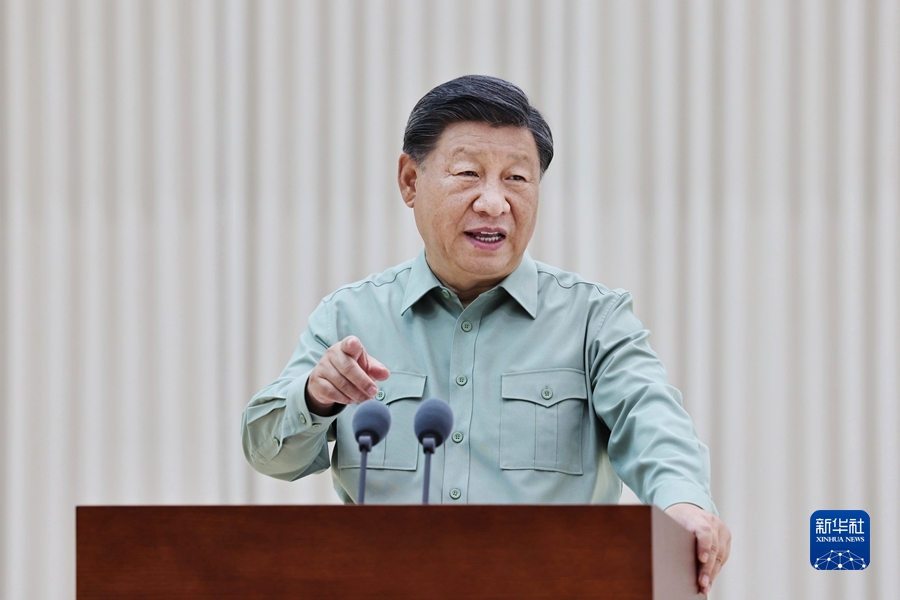 習(xí)近平総書記が第78集団軍を視察「集団軍の整備?管理と作戦運用を革新」