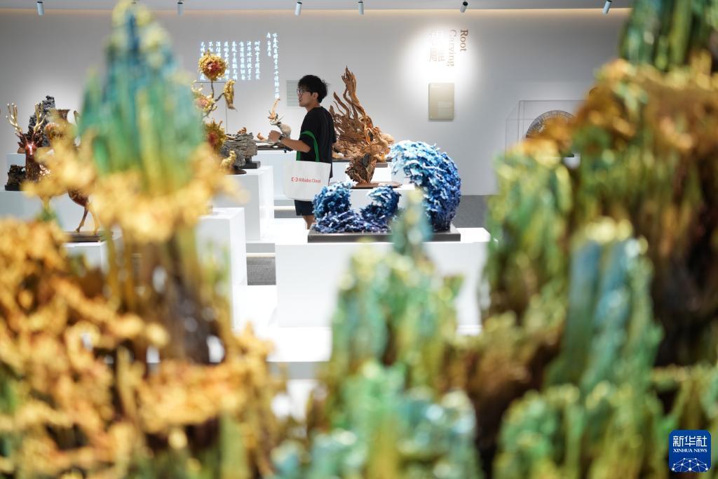 杭州アジア大會選手村を一足先に見學(xué)！　浙江省