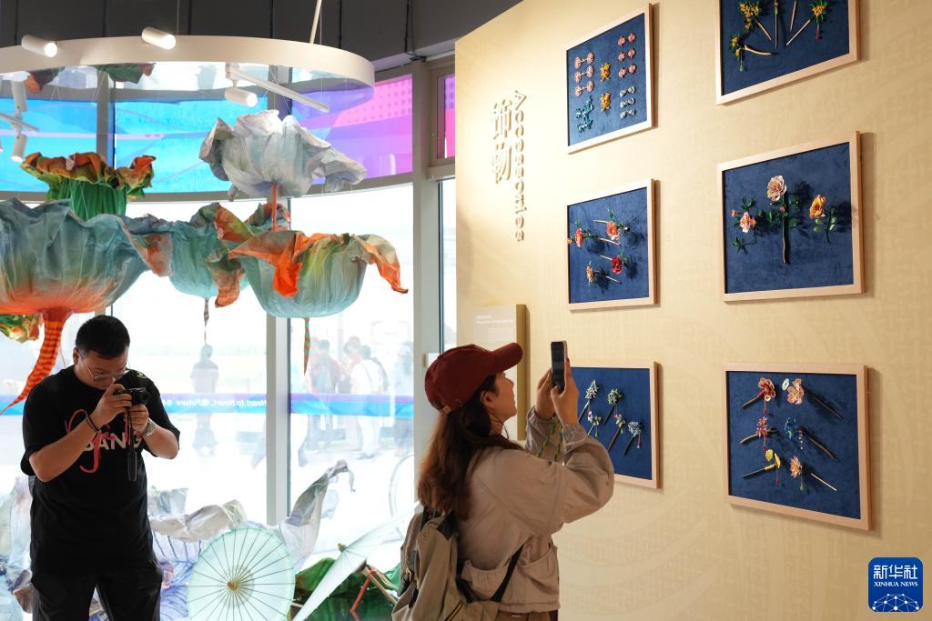 杭州アジア大會選手村を一足先に見學(xué)！　浙江省