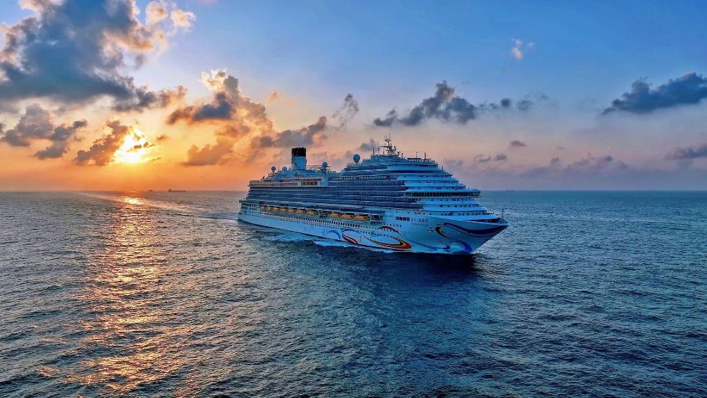 試験航行する「愛達·魔都號」（寫真提供?中船郵輪科技発展有限公司）。