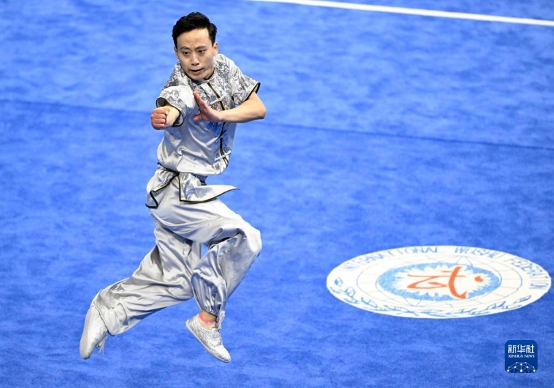 杭州アジア大會(huì)　武術(shù)の男子長(zhǎng)拳で中國(guó)の孫培原が金メダル