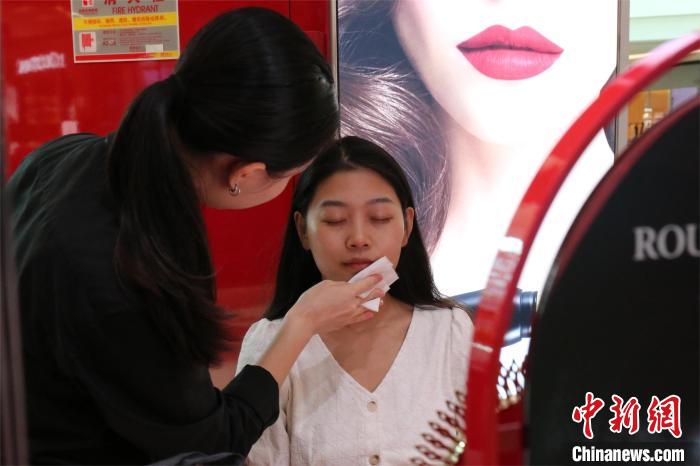 中秋＋國慶8連休の前半　海南離島免稅ショッピング売上123億円