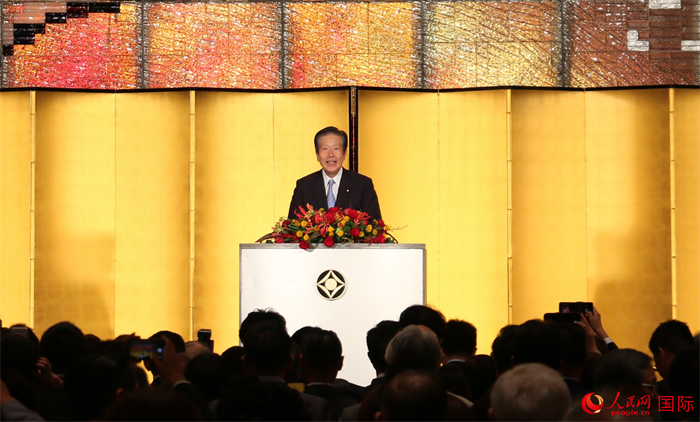 レセプションで挨拶する公明黨の山口那津男黨首（撮影?許可）。