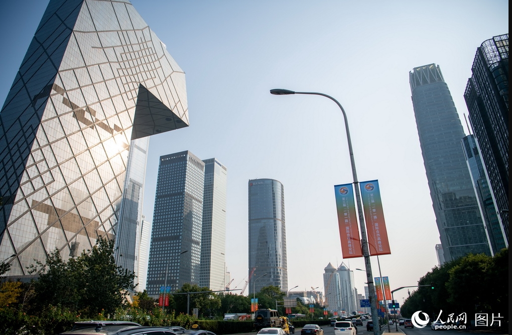 「一帯一路」國(guó)際協(xié)力サミットフォーラムの歓迎ムード高まる北京