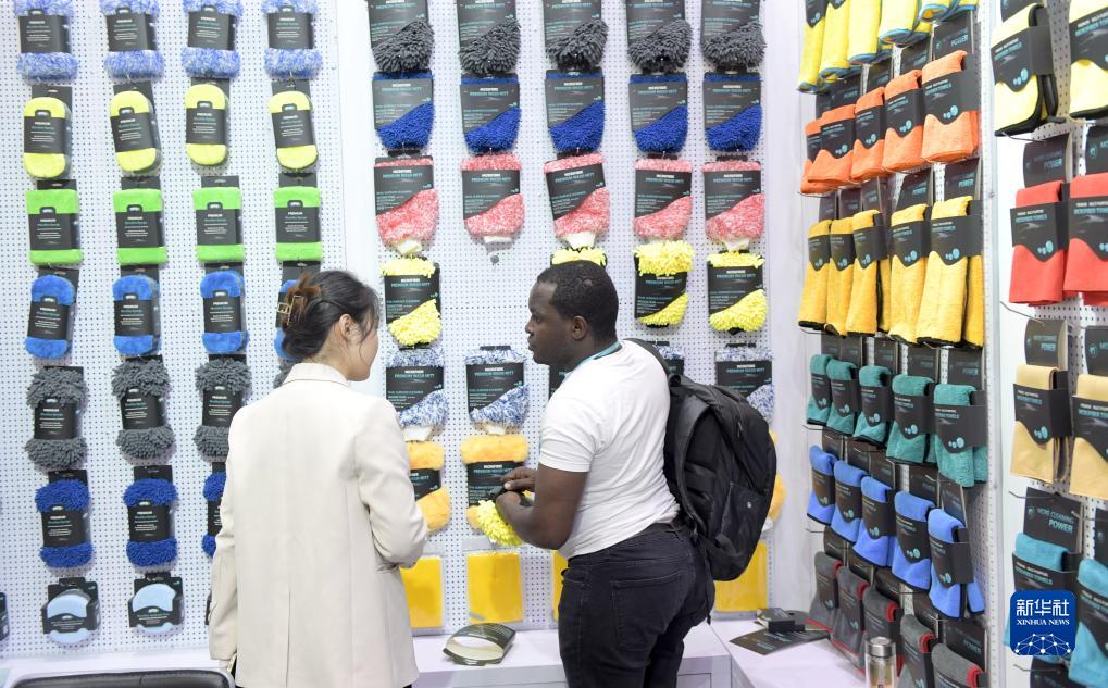 第134回広州交易會(huì)第1期が閉幕、來(lái)場(chǎng)した海外バイヤーの數(shù)は10萬(wàn)人以上　広東省