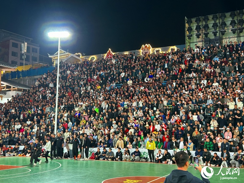 會(huì)場(chǎng)を埋め盡くした観客(撮影?玄番登史江)。