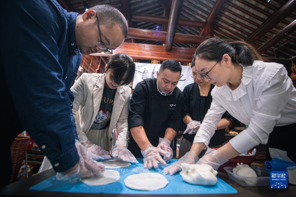 古城で楽しむ餅作り體験ツアー　浙江省寧波