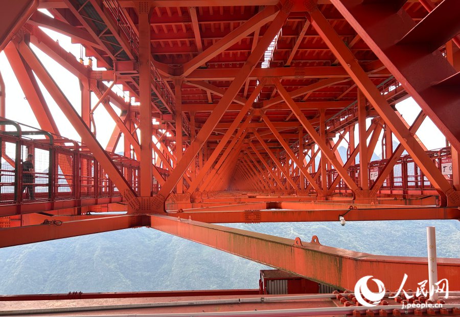 壩陵河大橋の見(jiàn)學(xué)エリア（撮影?玄番登史江）。