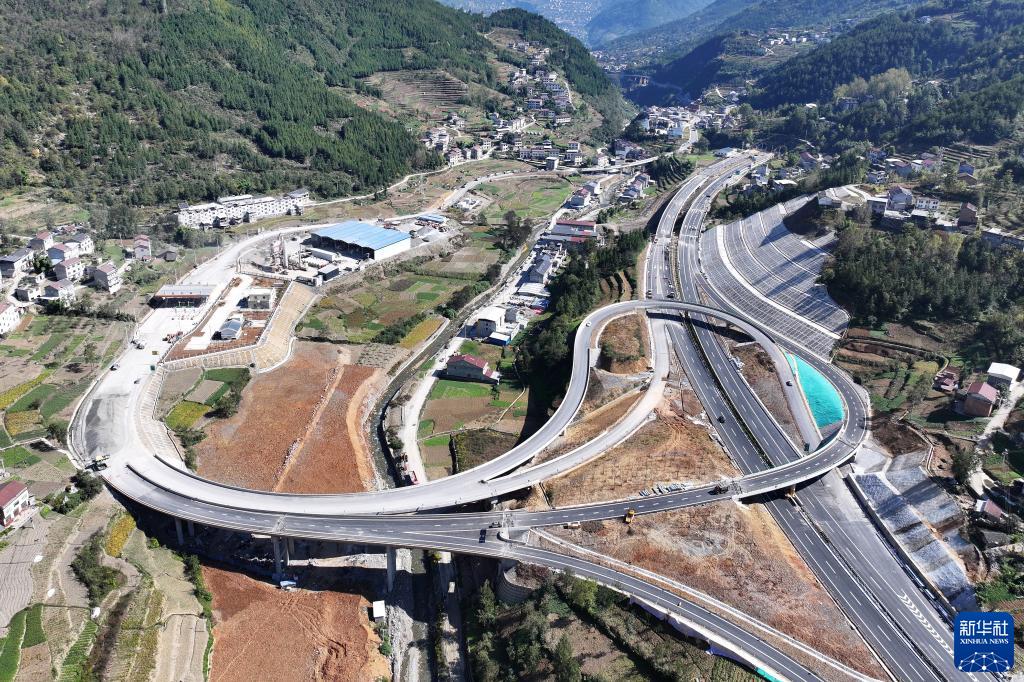 巫鎮(zhèn)高速道路が近く開通　陝西省と重慶市を繋ぐ高速道路の新ルートに