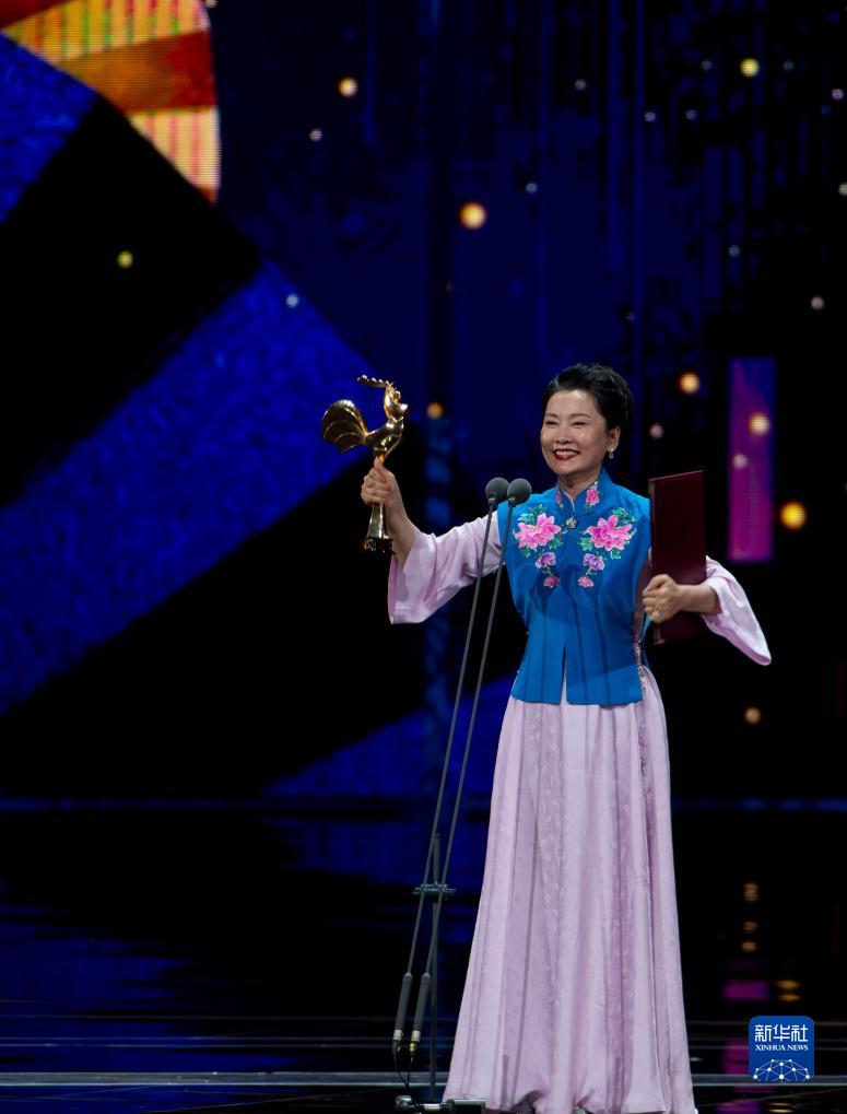 「金鶏賞」発表！梁朝偉が最優(yōu)秀主演男優(yōu)賞、何賽飛が最優(yōu)秀主演女優(yōu)賞を受賞