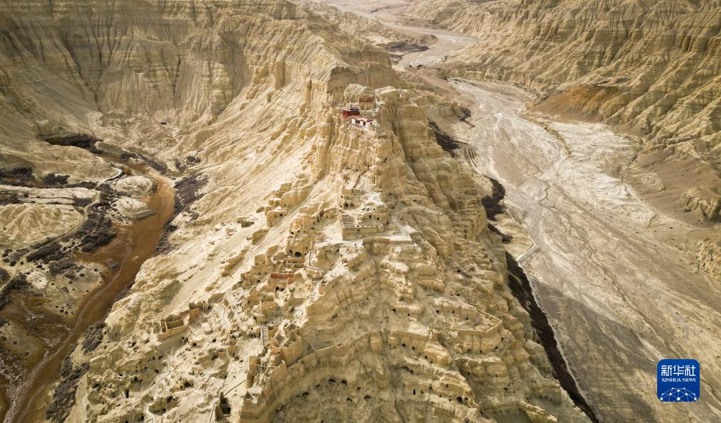 古格王國都城遺跡を訪ねて　西蔵