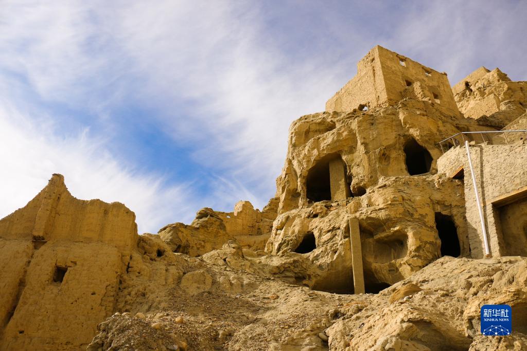 古格王國(guó)都城遺跡を訪ねて　西蔵