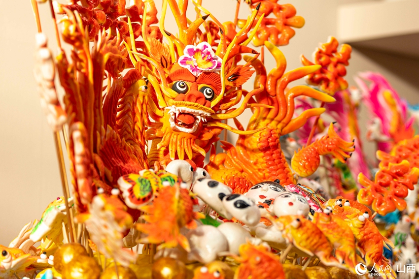 陝西省の麺塑作品（撮影?盧鵬宇）。