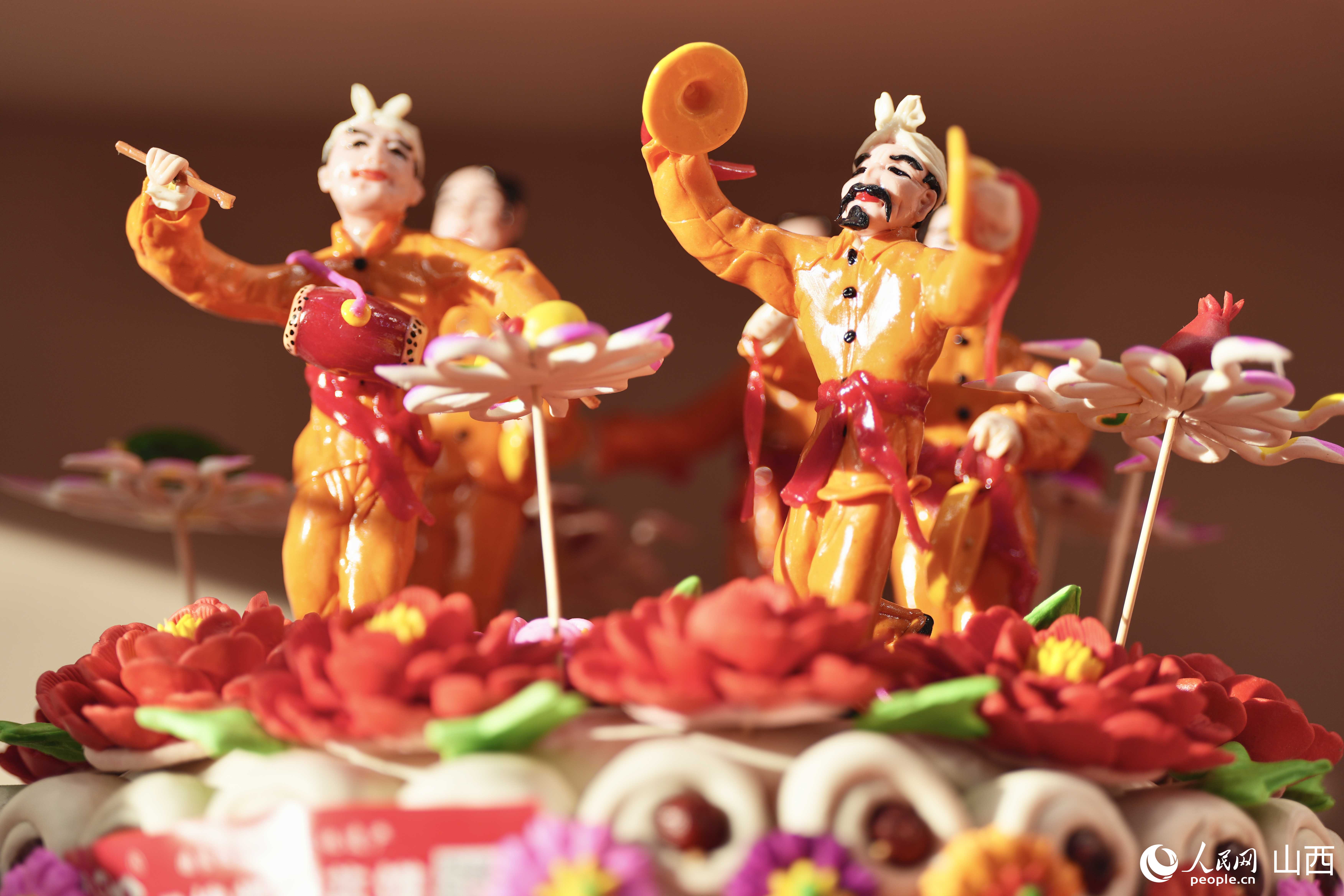 山西省の麺塑作品（撮影?盧鵬宇）。