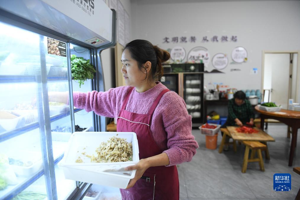 恵まれた生態(tài)環(huán)境を拠り所に観光業(yè)を発展させた小さな山村　浙江省