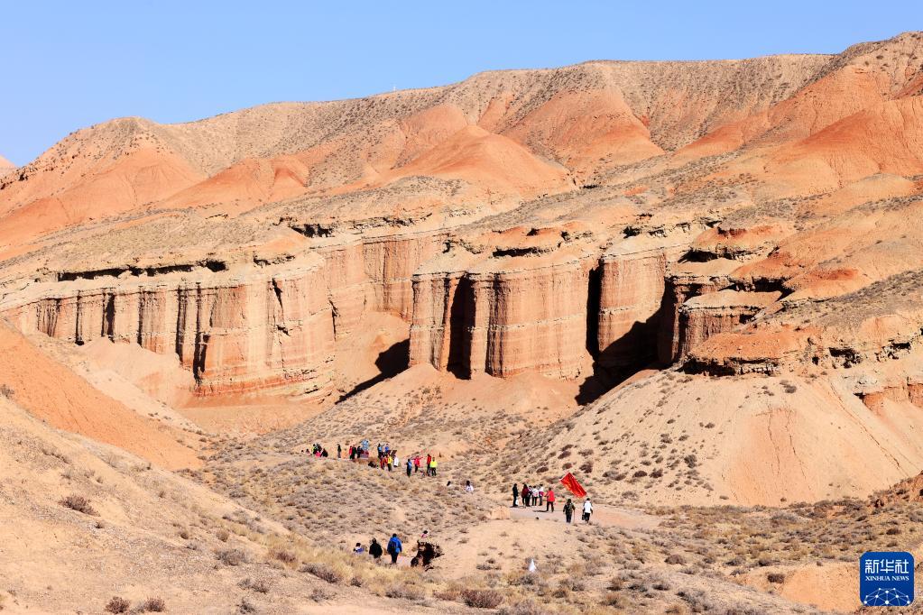 地質(zhì)公園の「外星谷」を訪ねて　甘粛省張掖