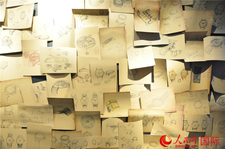 腕時(shí)計(jì)のデザイン畫（撮影?魯揚(yáng)）。