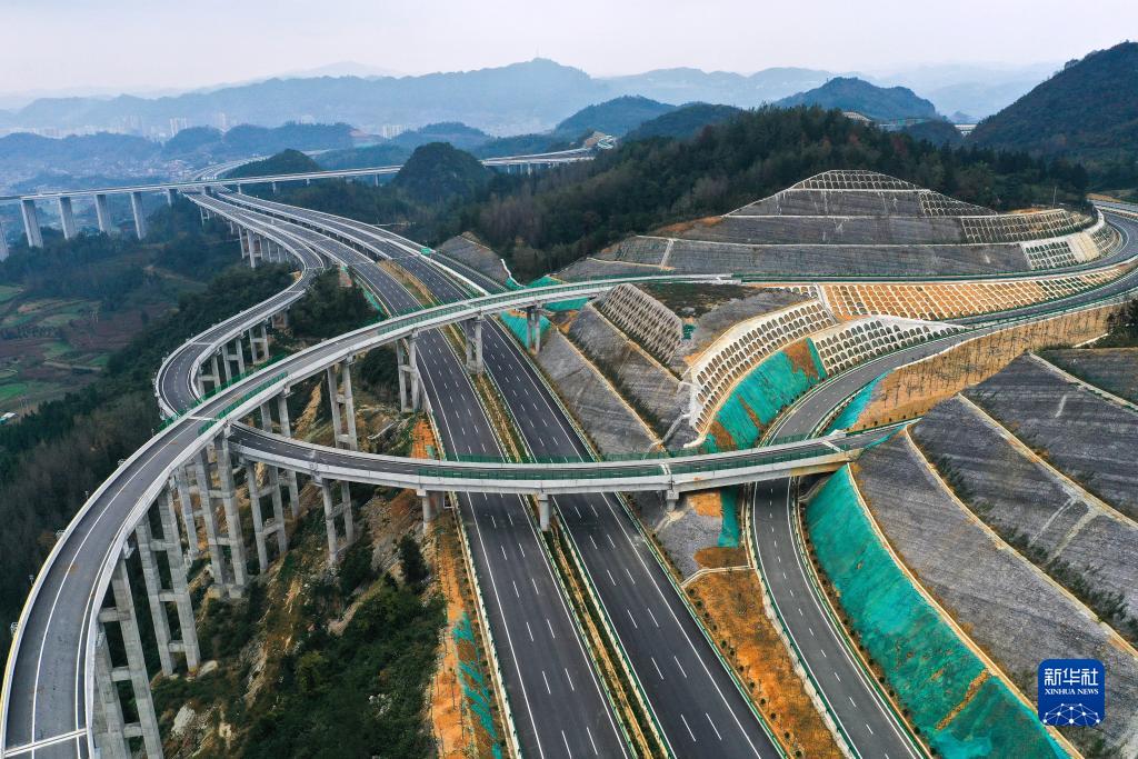貴金高速道路が11月24日に開通　貴陽-金沙間の所要時(shí)間が1時(shí)間に