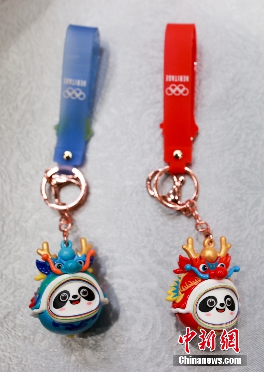 北京冬季五輪の人気キャラ氷墩墩の辰年バージョン「竜墩墩」登場(chǎng)！