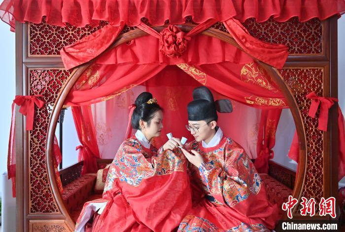 「漢服文化館」がオープンし、伝統(tǒng)文化の「沒入型體験」が可能に　吉林省長春