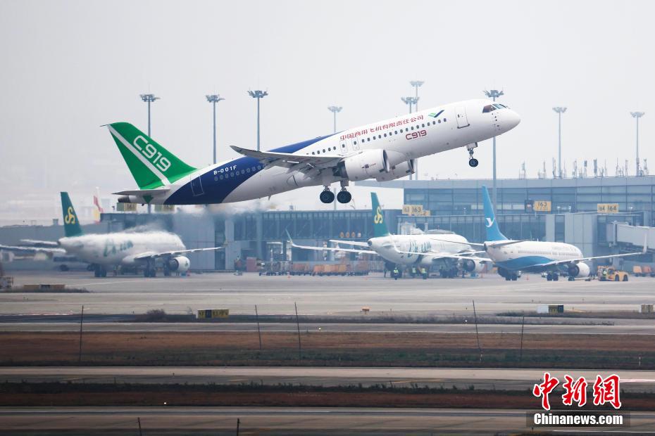 中國國産大型旅客機C919とジェット機ARJ21が初めて香港特區(qū)で披露