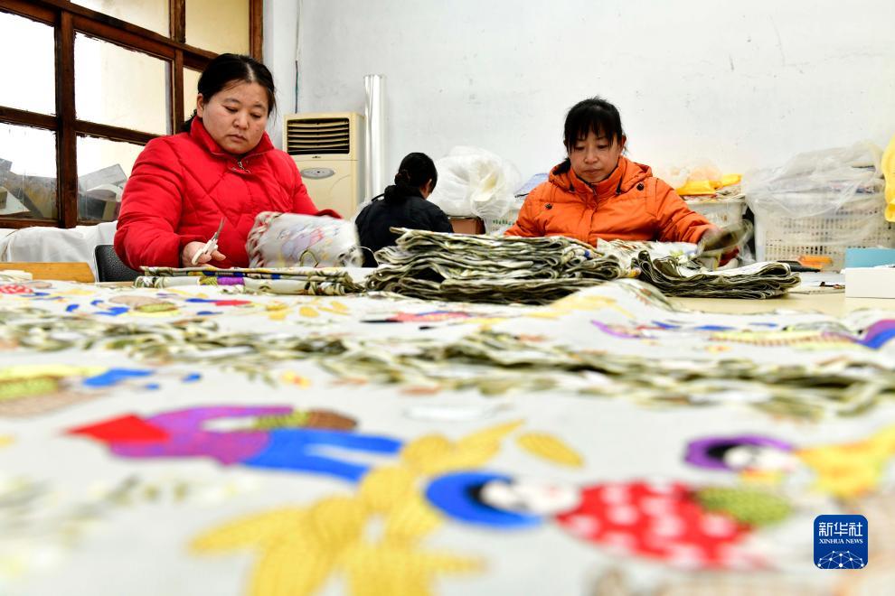 無(wú)形文化遺産に新たな生命を吹き込む工房　山東省東港